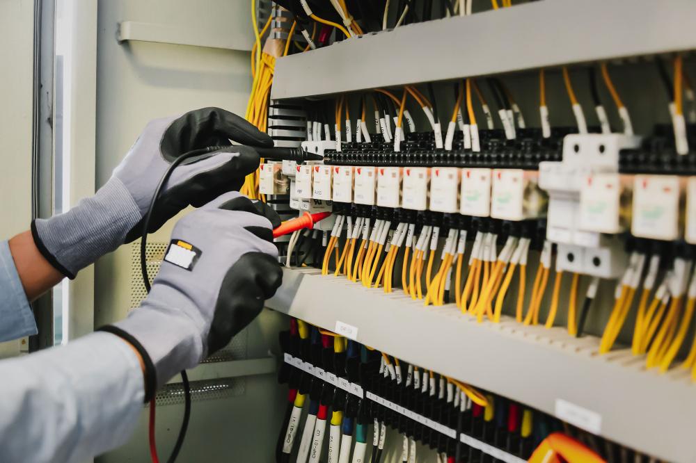électricien à Bours